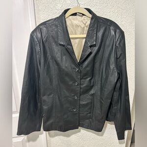 Leather jacket women’s size XL black.